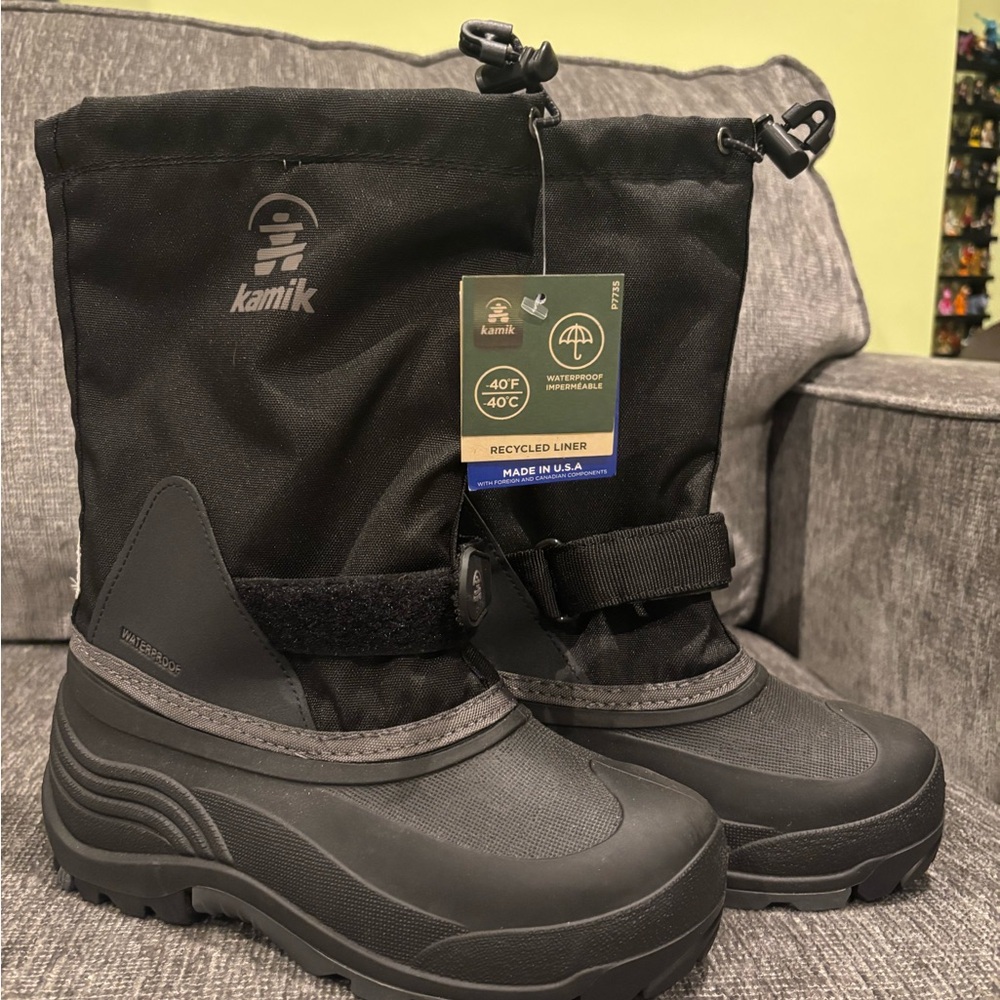 Kamik Boys Winter Snow Boots Size 4 Waterproof -40°F New With Tags
